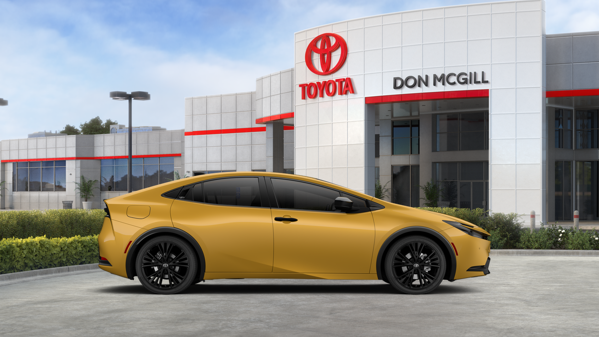 New 2027 Toyota Prius Plug-in Hybrid Sedan