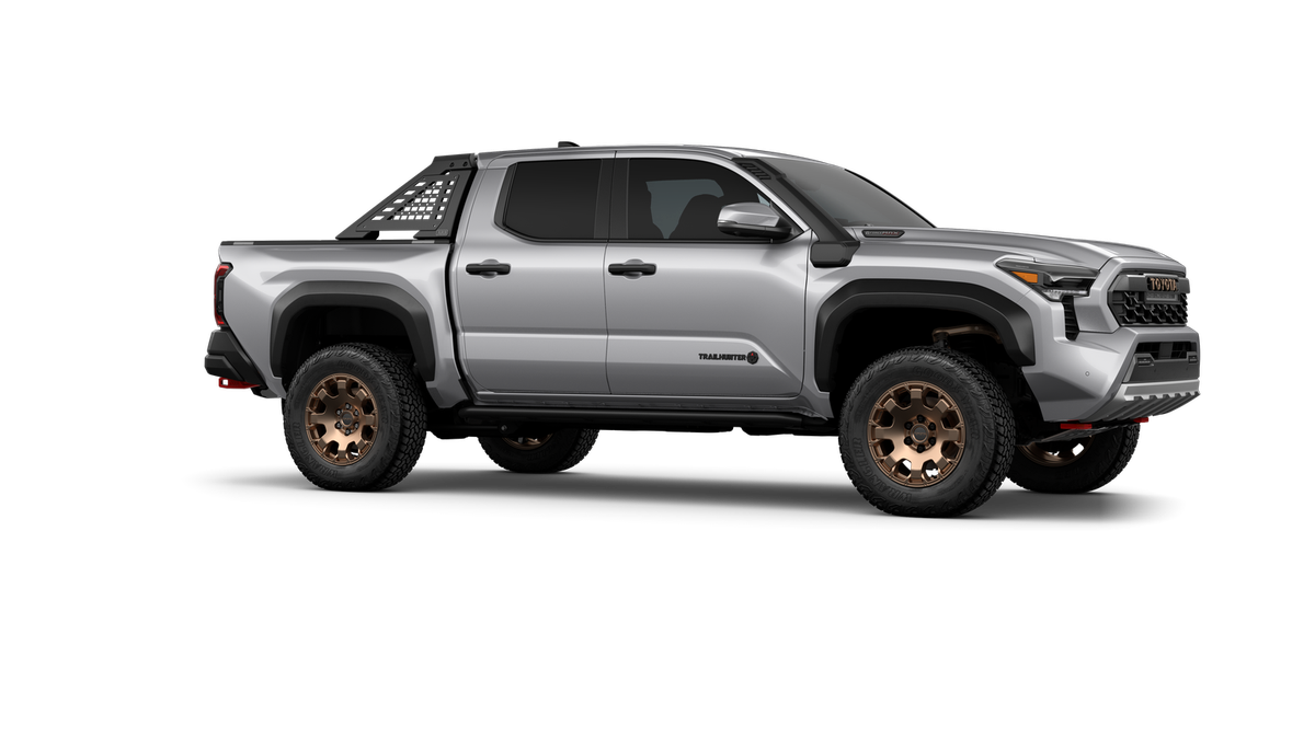 2025 Toyota Tacoma Trailhunter Double Cab photo 17