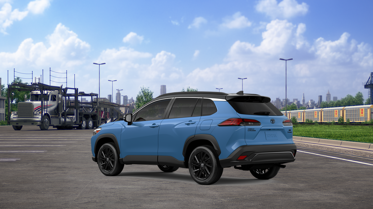 2026 Toyota Corolla Cross XLE XSE photo 9