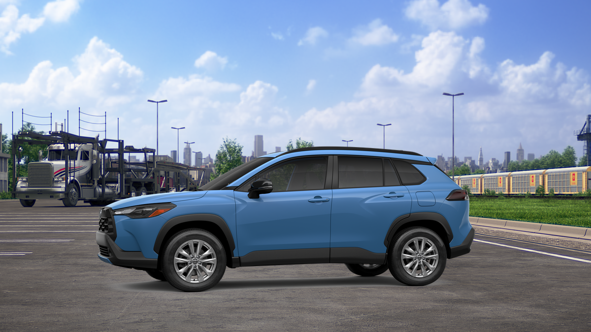 2026 Toyota Corolla Cross LE photo 4
