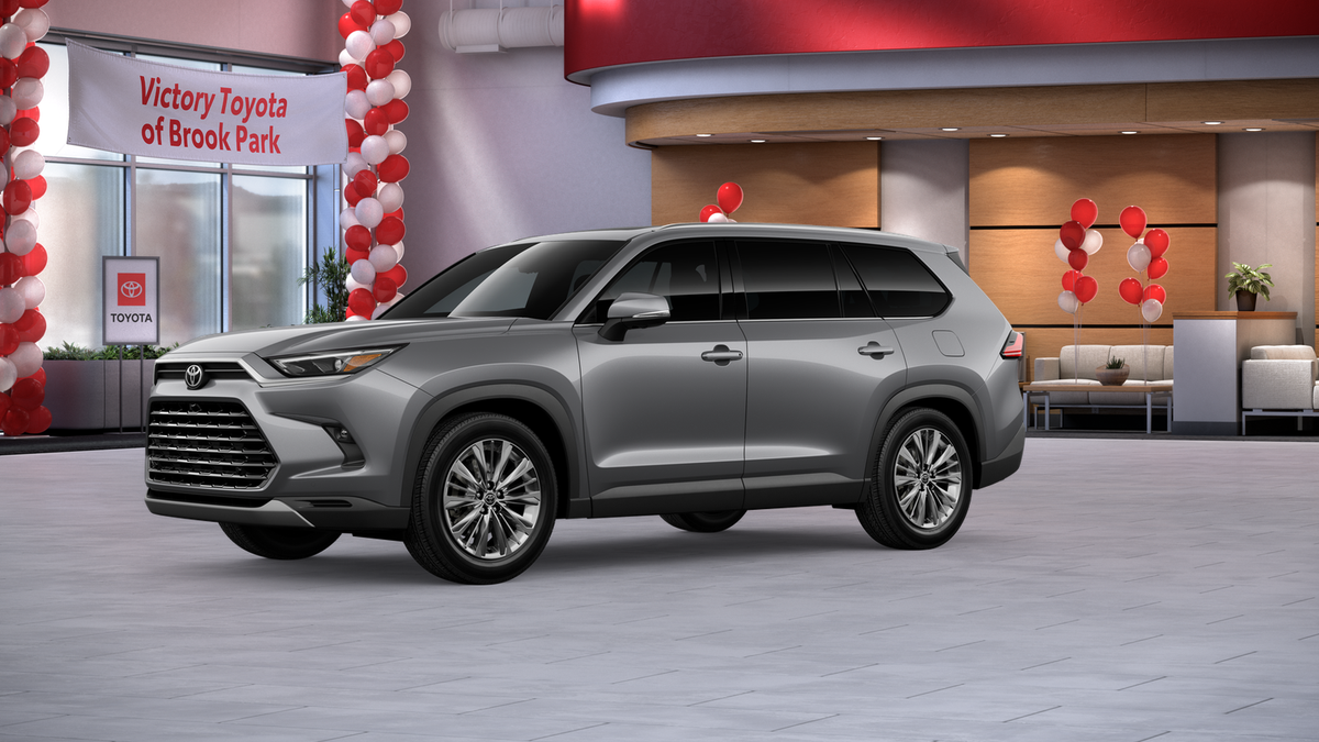 New 2026 Heavy Metal <sup>1</sup> Toyota  Platinum image 3