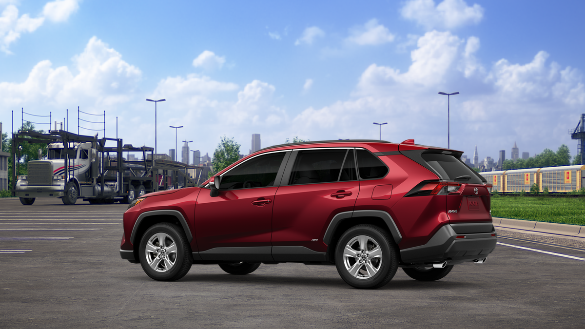 2025 Toyota RAV4 Hybrid XLE photo 3