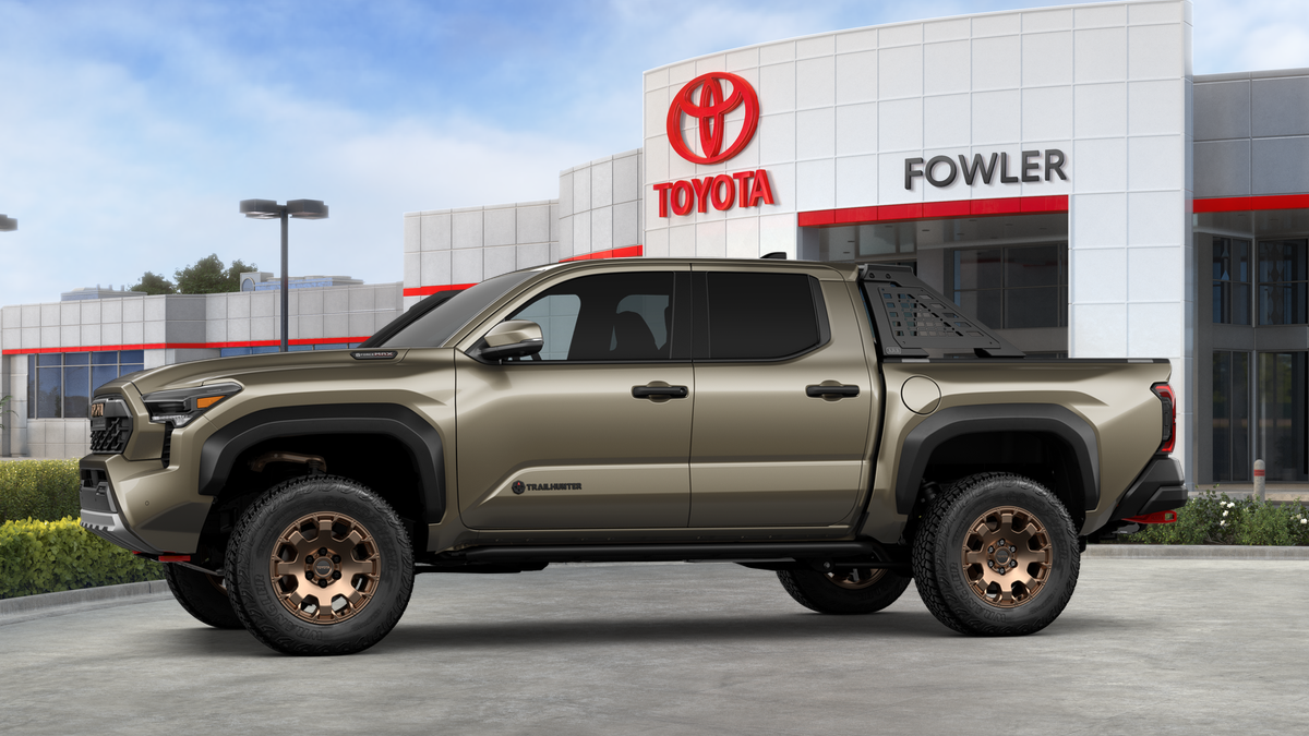 New 2026 Bronze Oxide Toyota Tacoma Trailhunter image 29