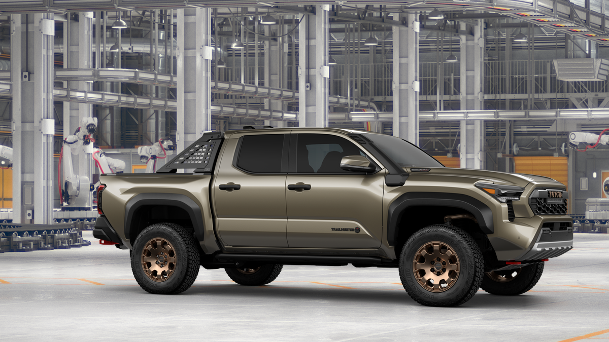 2025 Toyota Tacoma Trailhunter photo 16