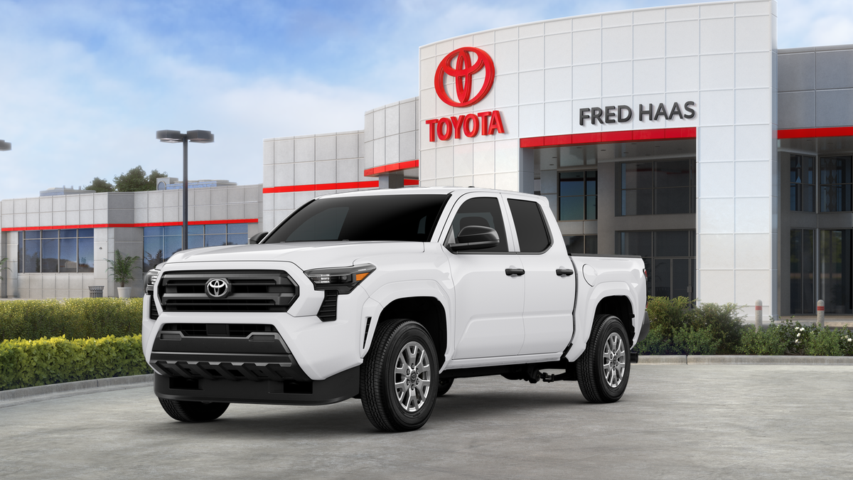 2025 Toyota Tacoma SR Double Cab photo 2