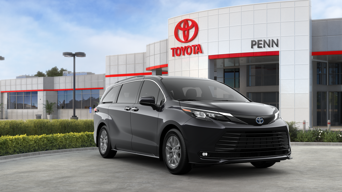 2025 Toyota Sienna XLE photo 26