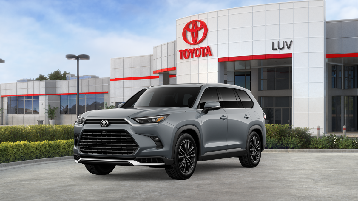 2026 Toyota Grand Highlander Platinum's photo