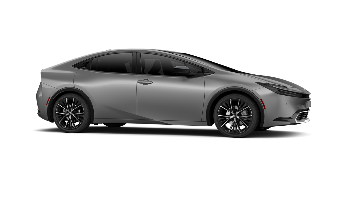 New 2027 Guardian Gray Toyota  XLE image 15
