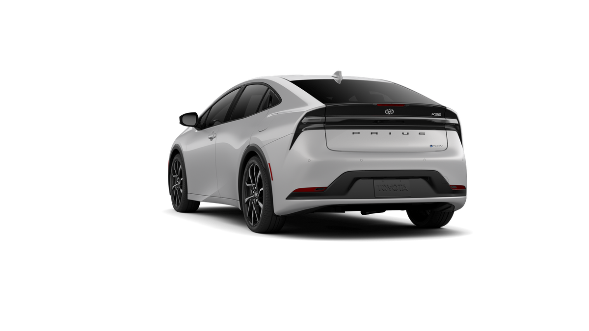 2026 Toyota Prius Plug-in Hybrid XSE - Photo 8