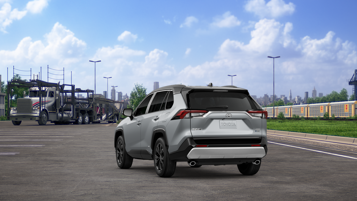 2025 Toyota RAV4 Hybrid XSE photo 7