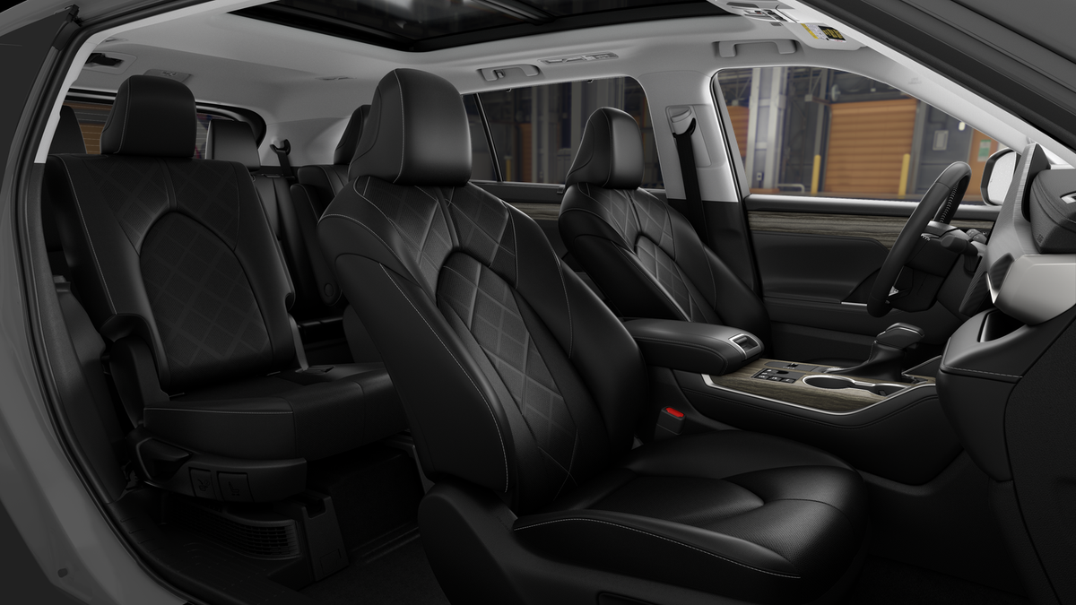 New 2026 Toyota Highlander Hybrid SUV