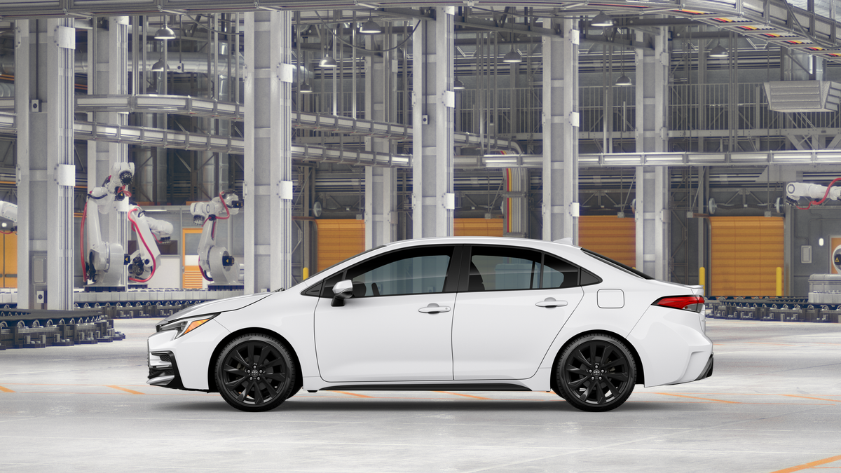 2026 Toyota Corolla SE photo 2
