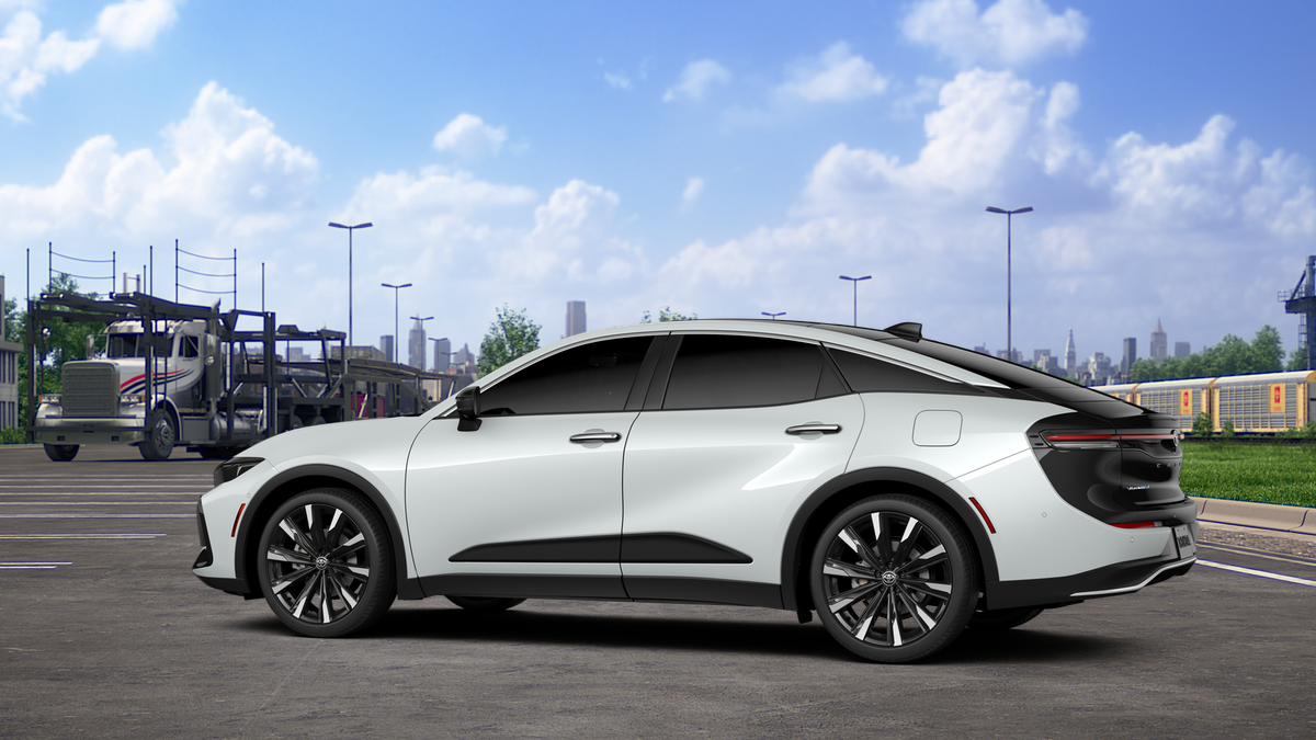 2026 Toyota Crown Platinum photo 5