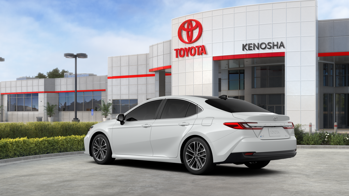 2026 Toyota Camry XLE photo 13