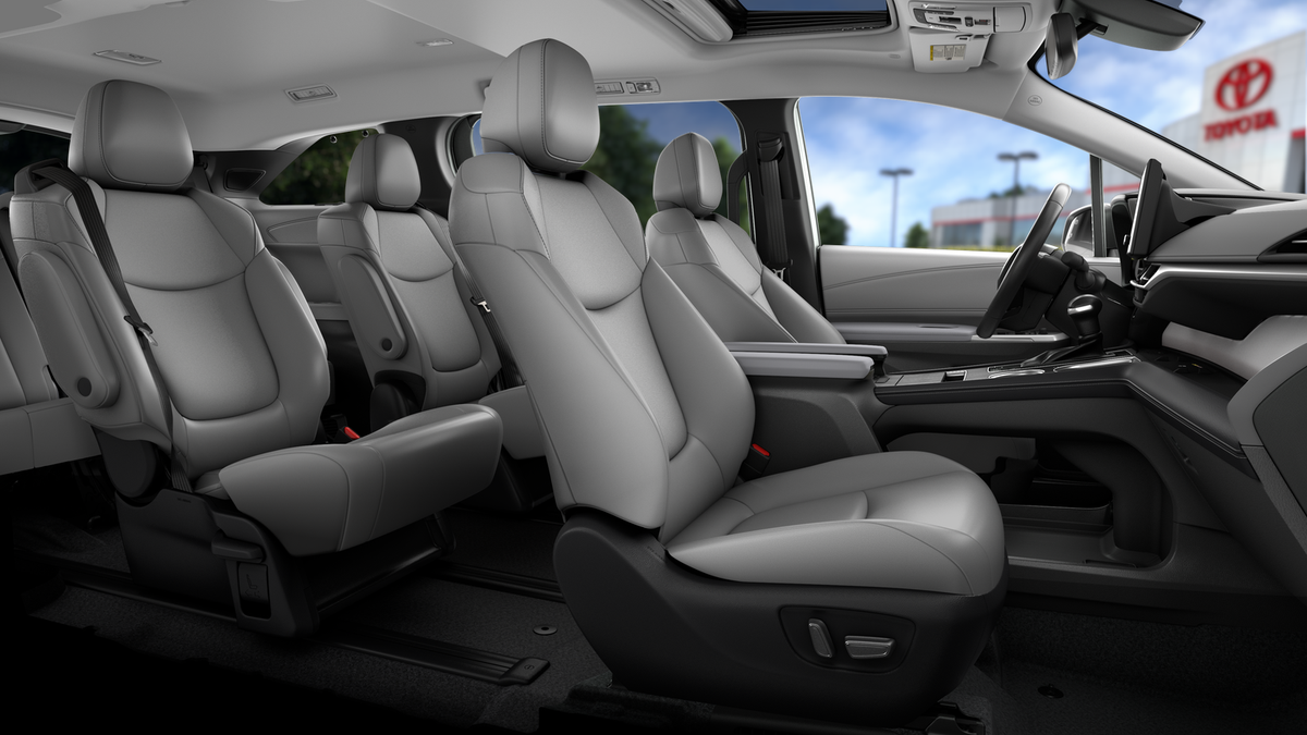New 2026 Wind Chill Pearl <sup>1</sup> Toyota  XLE image 22