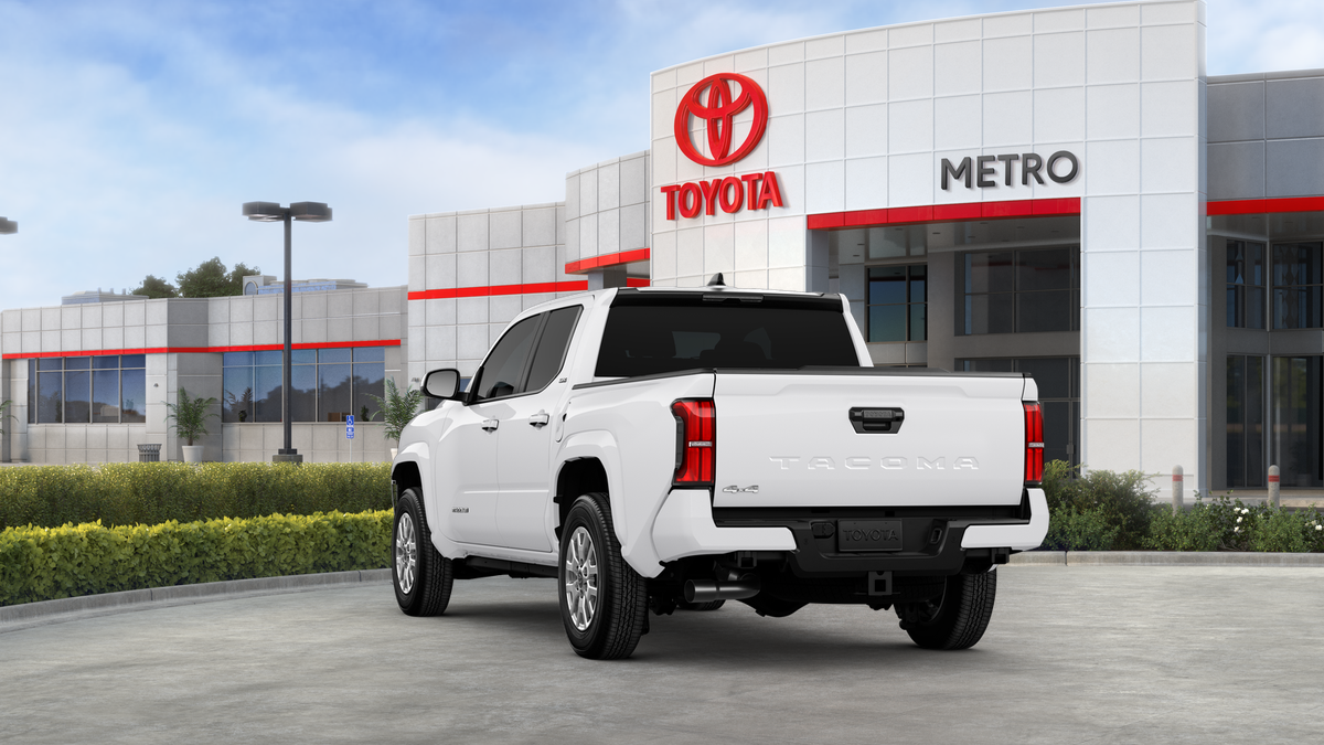 2025 Toyota Tacoma SR5 Double Cab photo 7