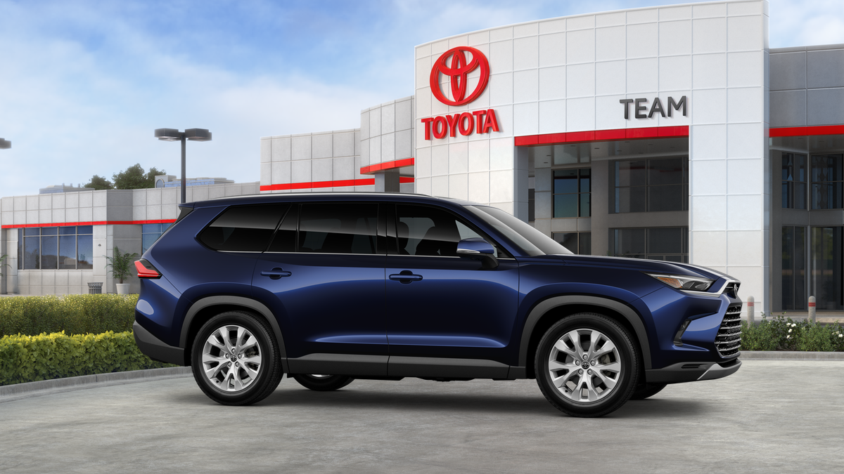 2025 Toyota Grand Highlander Limited photo 22