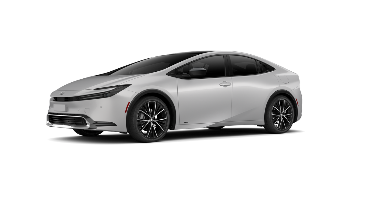 2026 Toyota Prius XLE photo 3