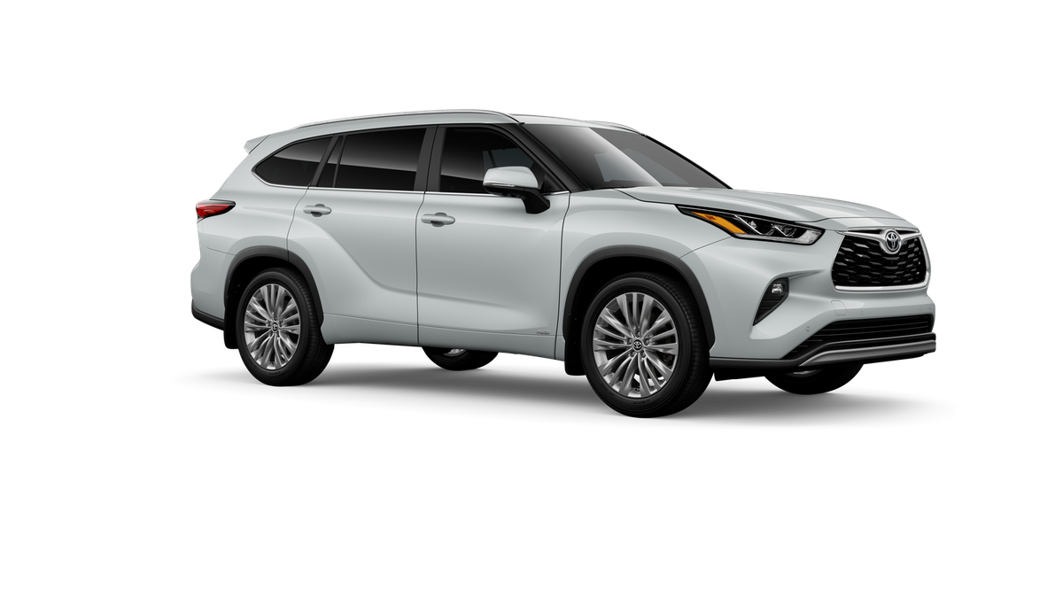 New 2026 Wind Chill Pearl <sup>1</sup> Toyota  Platinum image 16