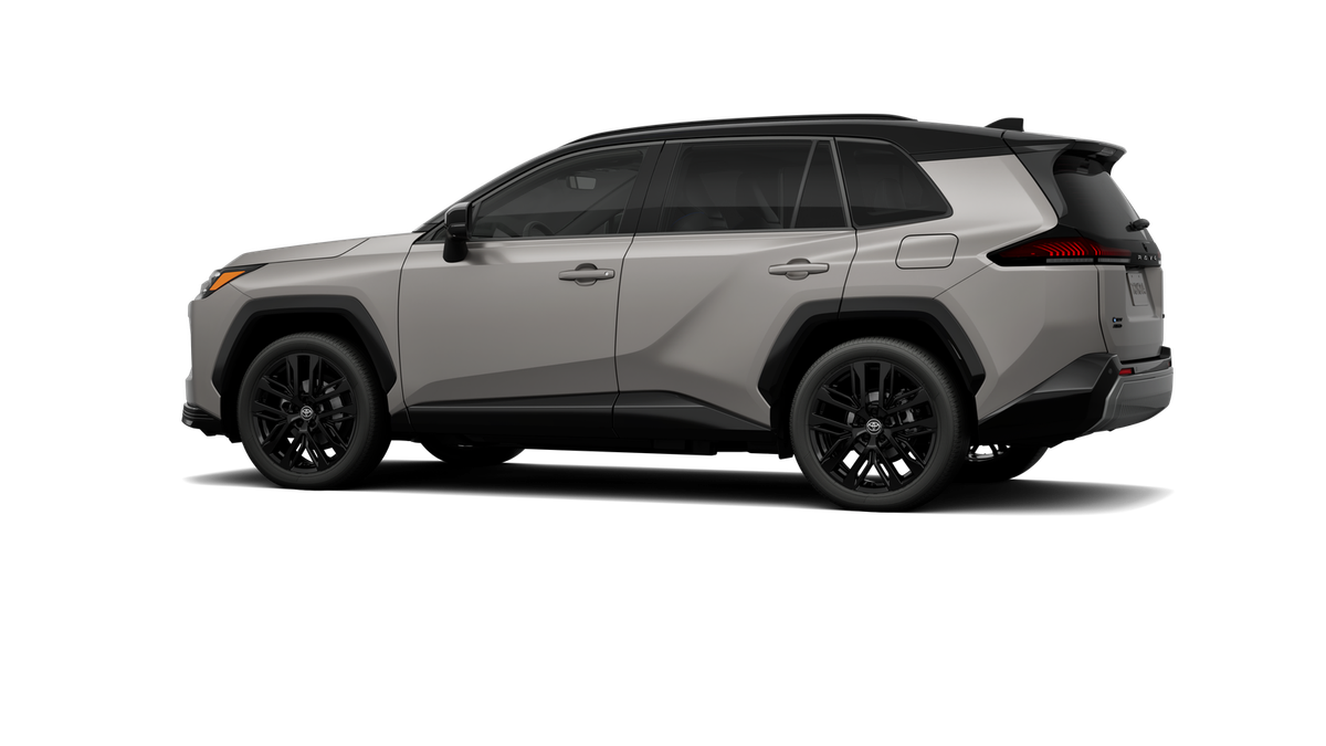 New 2026 Meteor Shower with Midnight Black Metallic roof <sup>1</sup> Toyota  XSE image 7