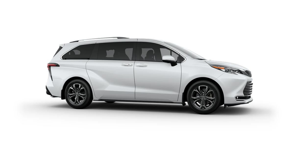 2025 Toyota Sienna Platinum photo 28