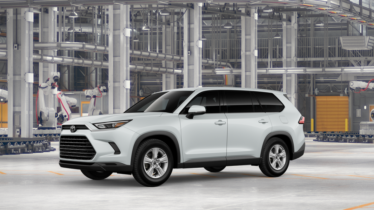 New 2026 Wind Chill Pearl <sup>1</sup> Toyota  LE image 3