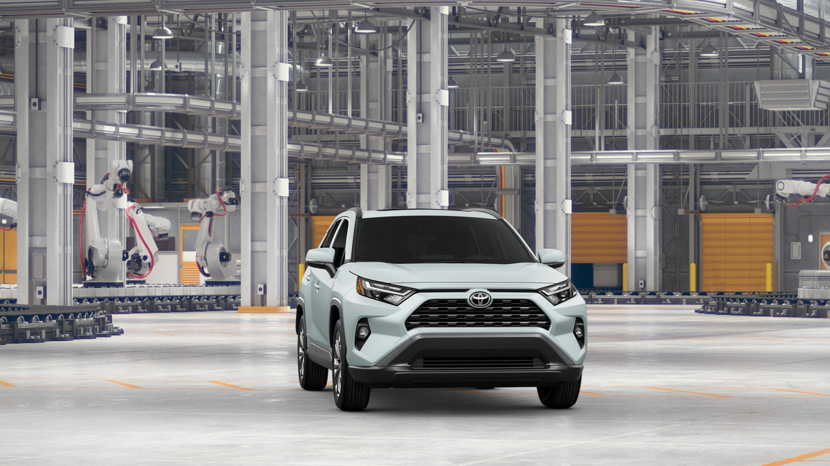 2025 Toyota RAV4 Hybrid XLE Premium photo 15