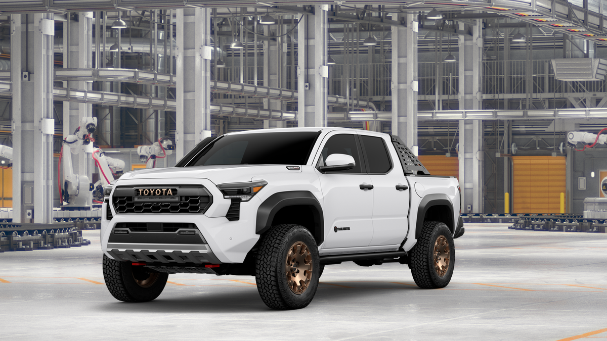 2025 Toyota Tacoma Trailhunter Double Cab photo 3