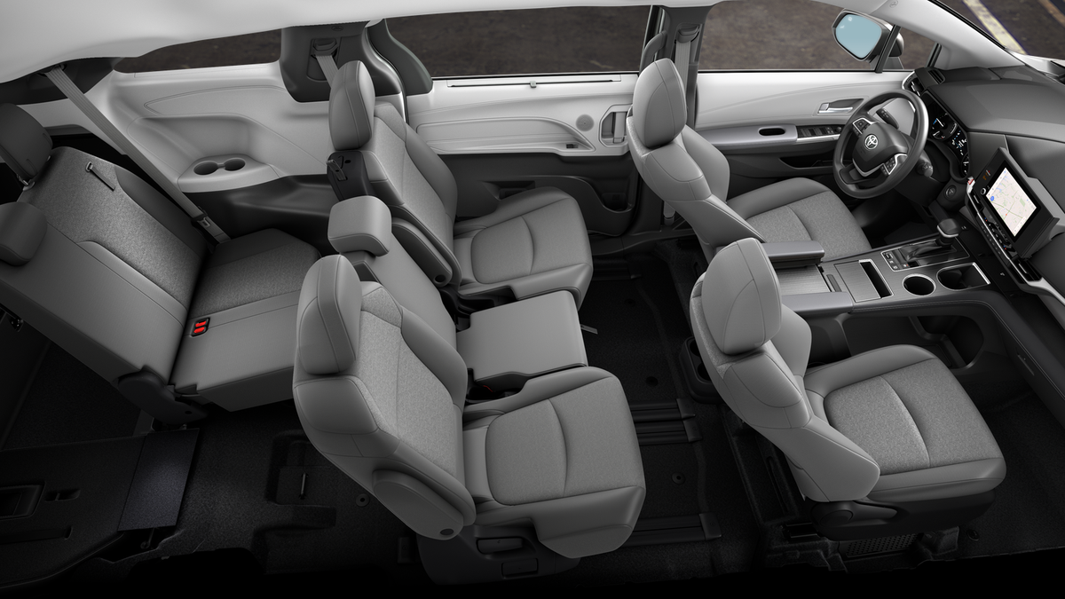 2025 Toyota Sienna LE photo 22
