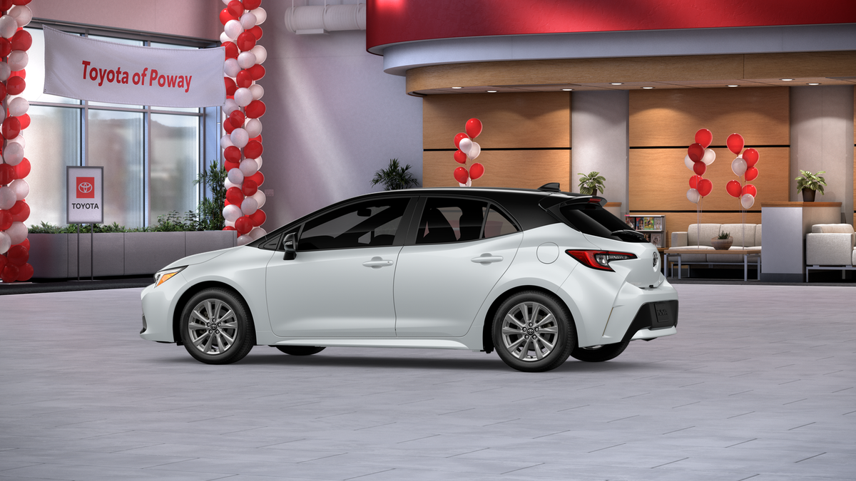 New 2027 Wind Chill Pearl with Black roof <sup>1</sup> Toyota  SE image 29