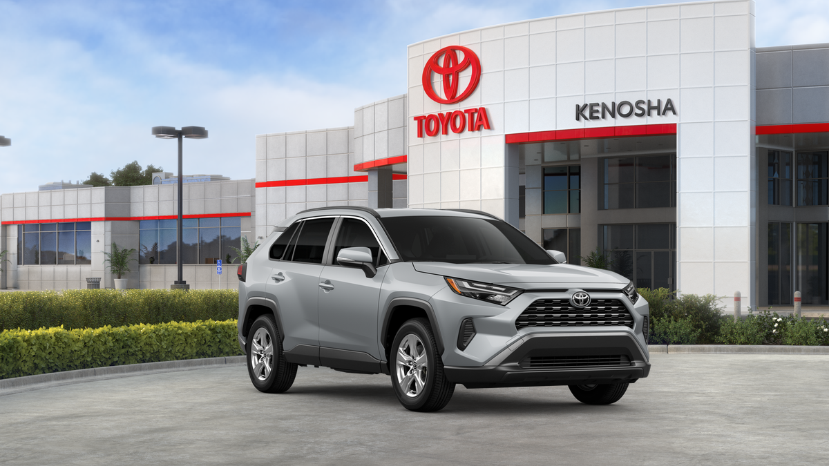 2025 Toyota RAV4 XLE photo 4