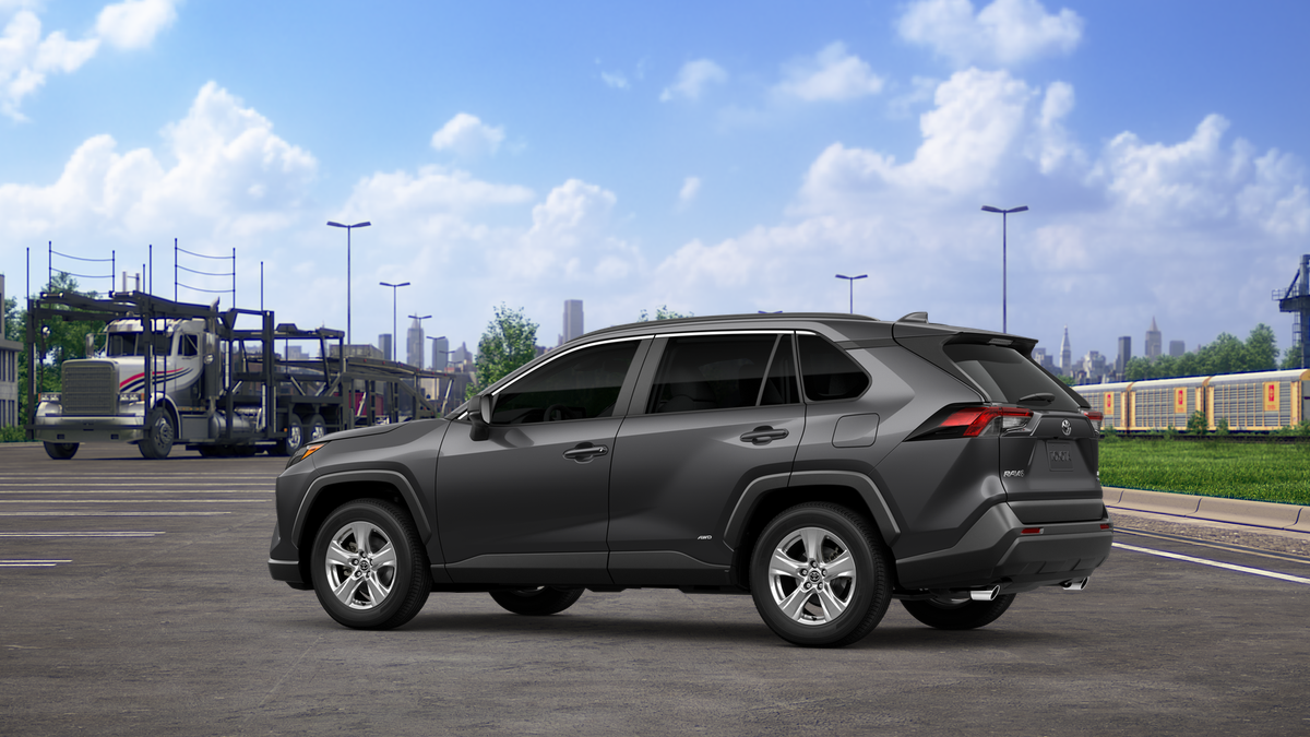 2025 Toyota RAV4 Hybrid LE photo 5