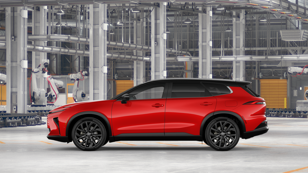 2026 Toyota Crown Signia Limited photo 4