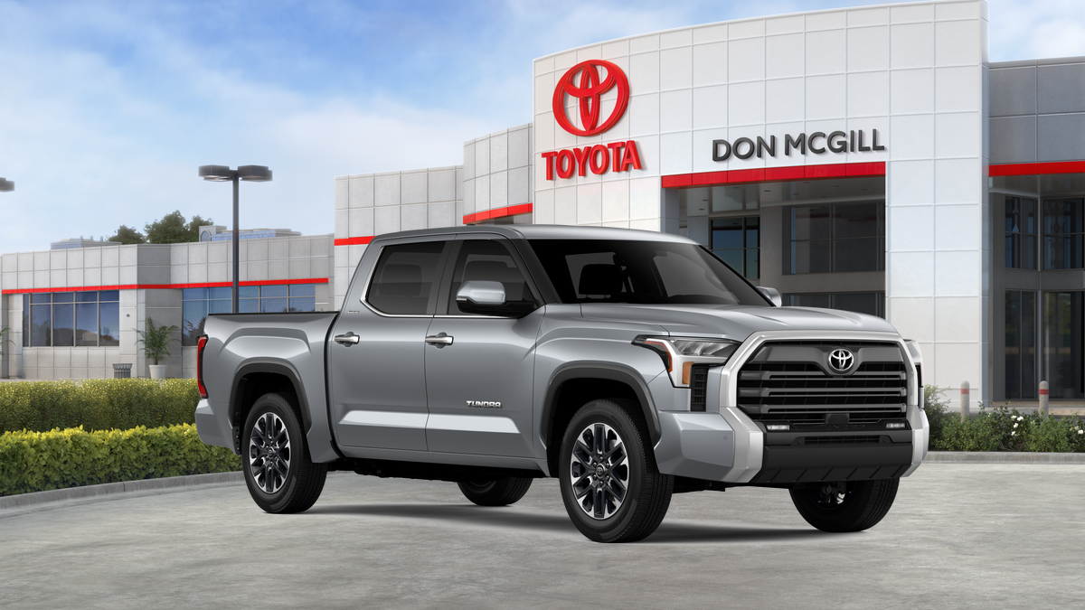 2026 Toyota Tundra Limited CrewMax photo 17