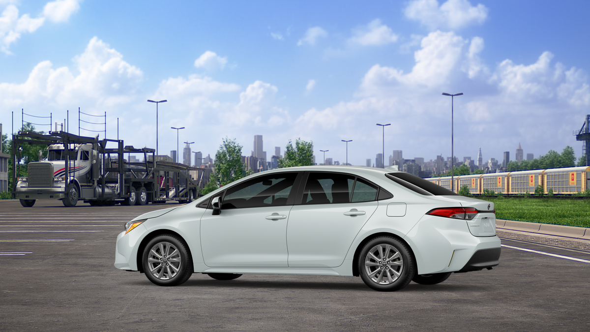 2026 Toyota Corolla LE photo 5