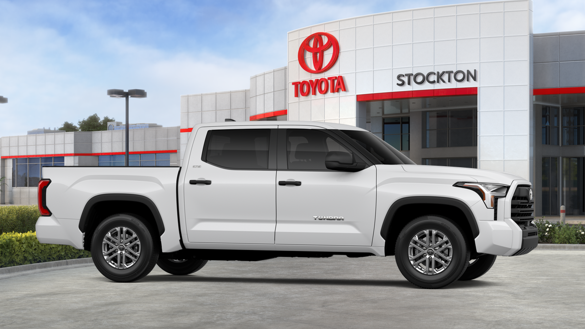 2026 Toyota Tundra SR5 - Photo 15