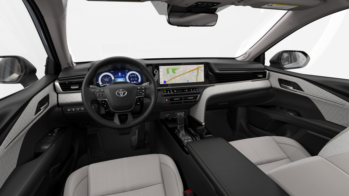 2025 Toyota Camry XLE photo 33