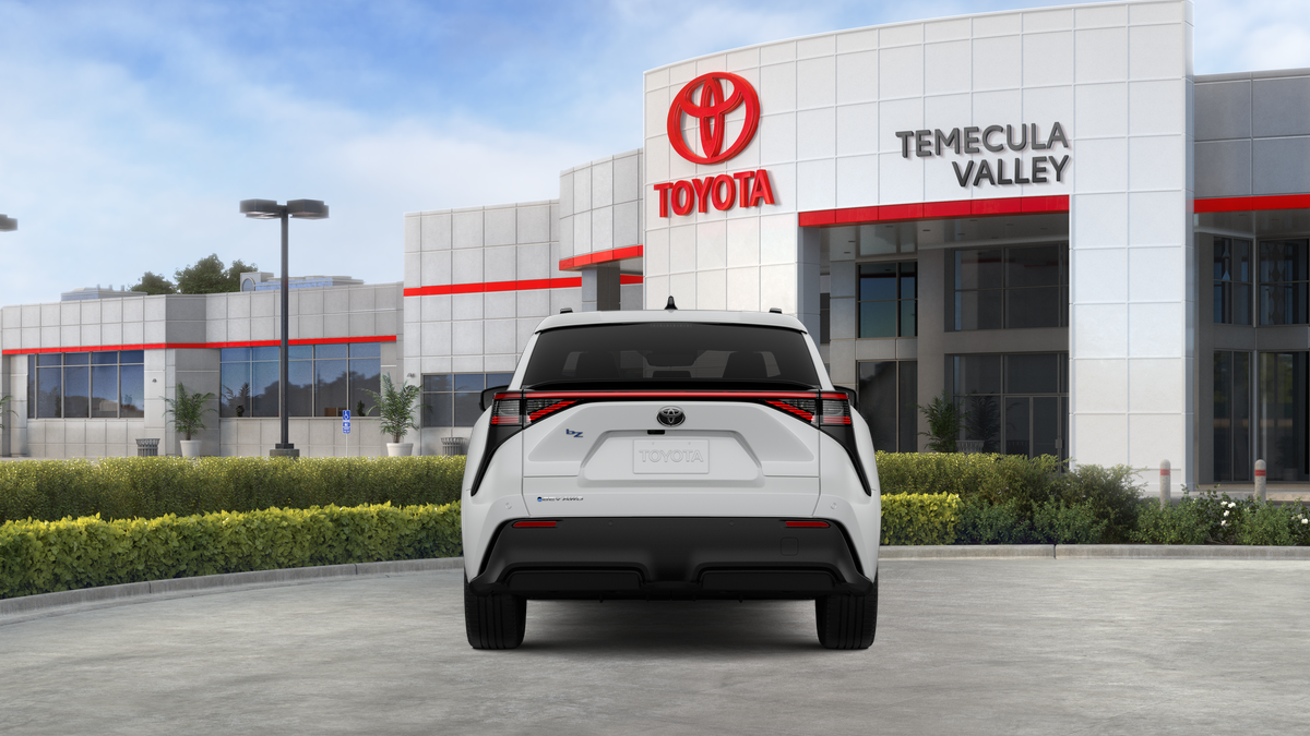 New 2026 Wind Chill Pearl <sup>1</sup> Toyota  XLE image 10