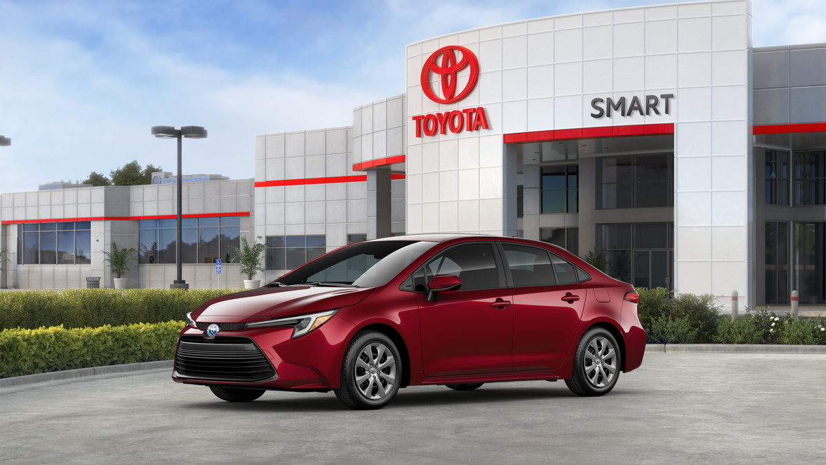 2025 Toyota Corolla Hybrid LE photo 2