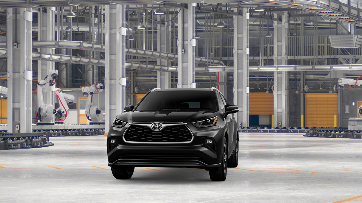 New 2026 Midnight Black Metallic Toyota  XLE image 21