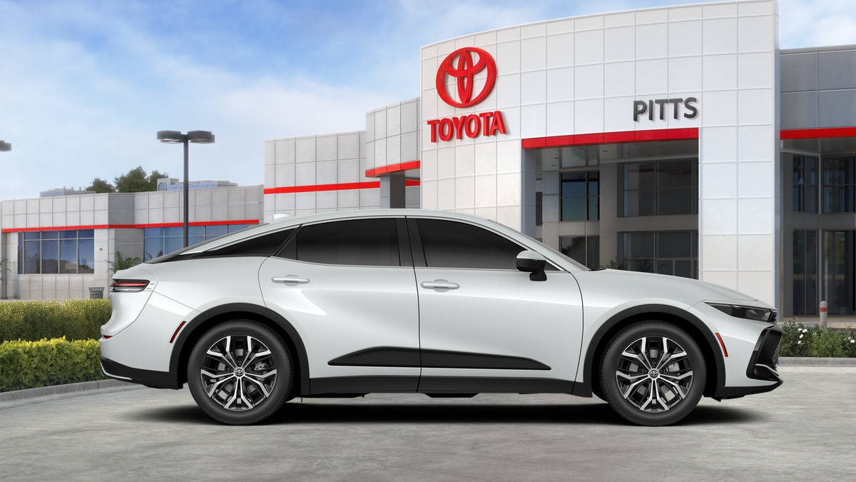 2026 Toyota Crown XLE - Photo 63