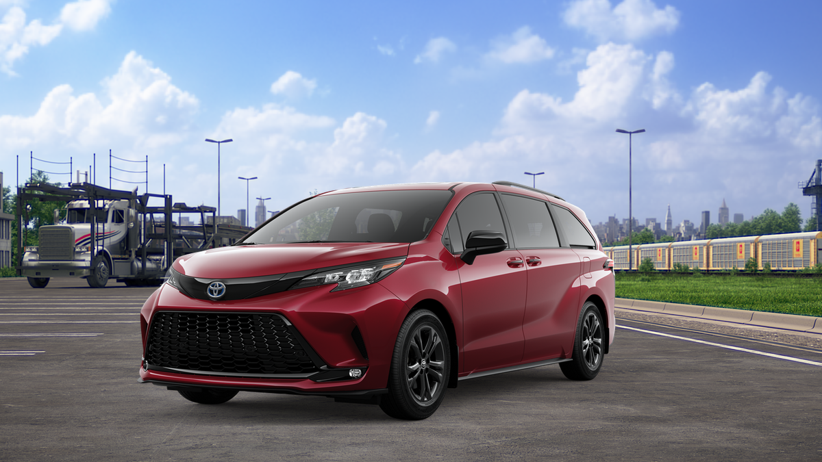 2025 Toyota Sienna XSE