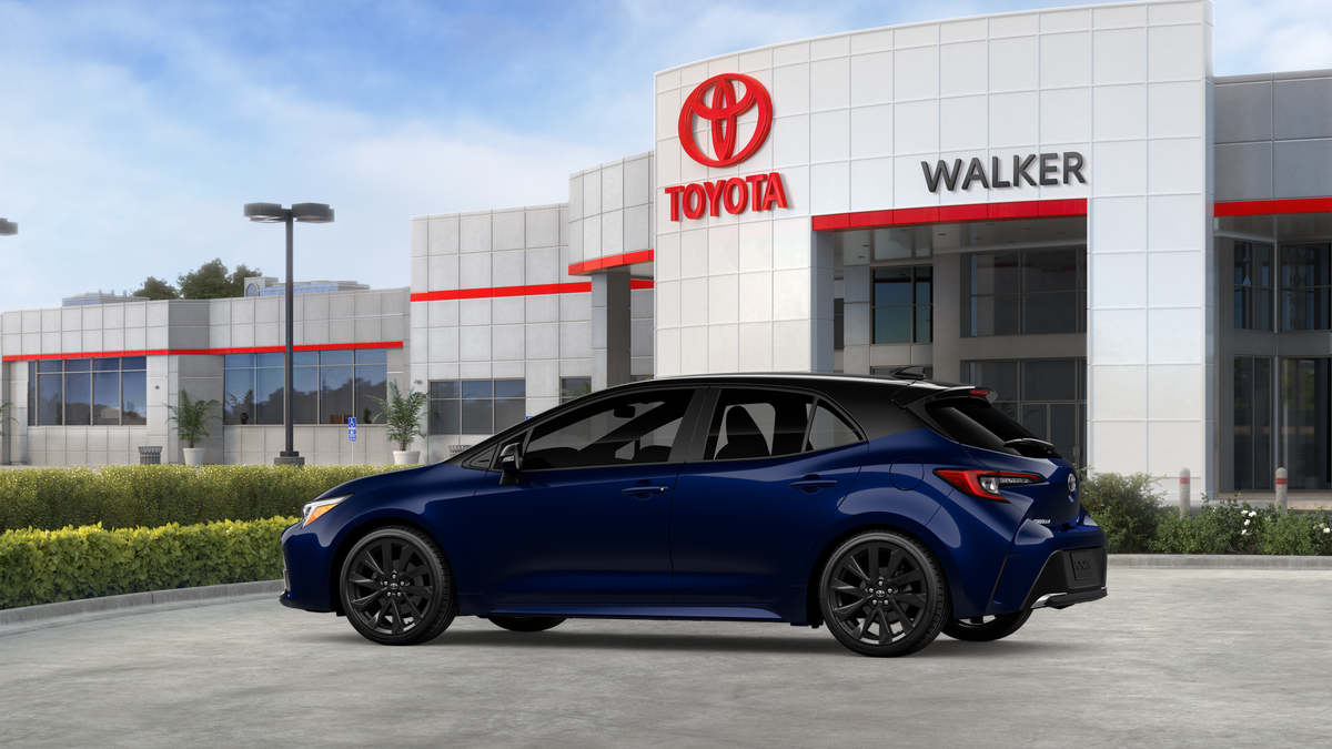 New 2027 Blueprint with Black roof <sup>1</sup> Toyota  XSE image 7