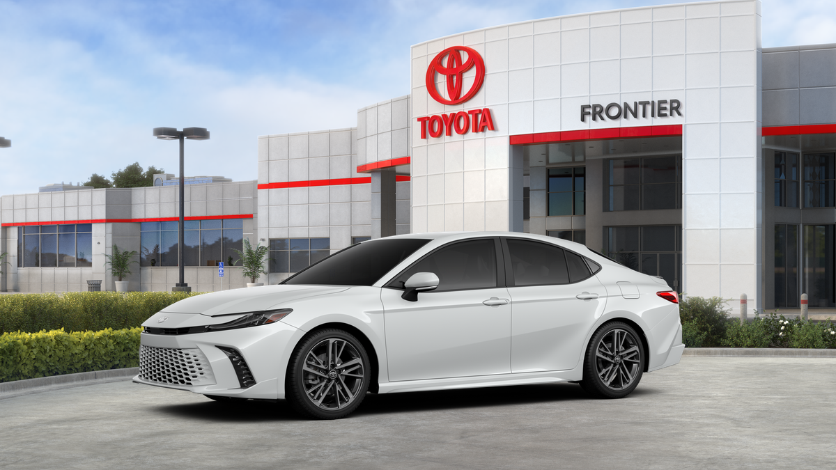 Camry XSE 2.5L 4-Cyl. Engine Front-Wheel Drive [1]