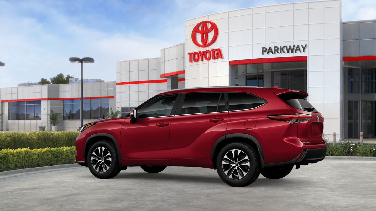 New 2026 Ruby Flare Pearl <sup>1</sup> Toyota  XLE image 7