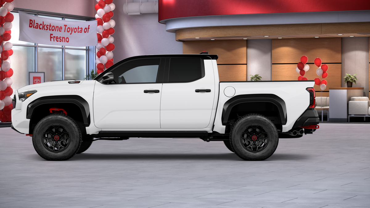 2025 Toyota Tacoma TRD Pro - Photo 7