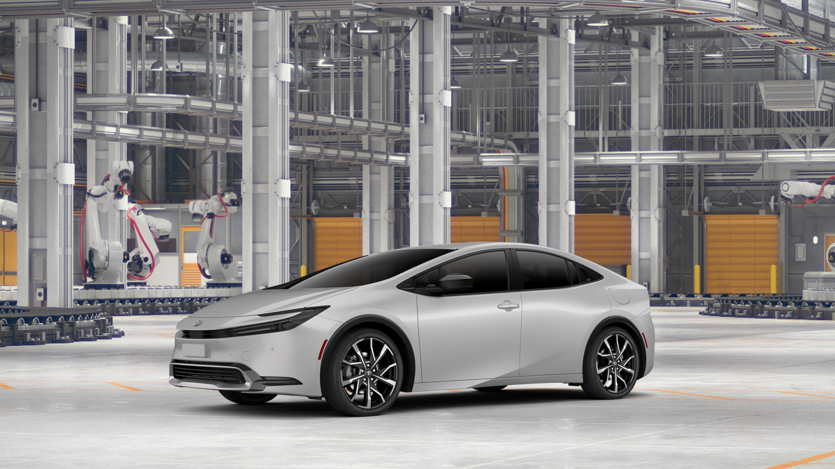 2026 Toyota Prius Plug-in Hybrid XSE photo 4