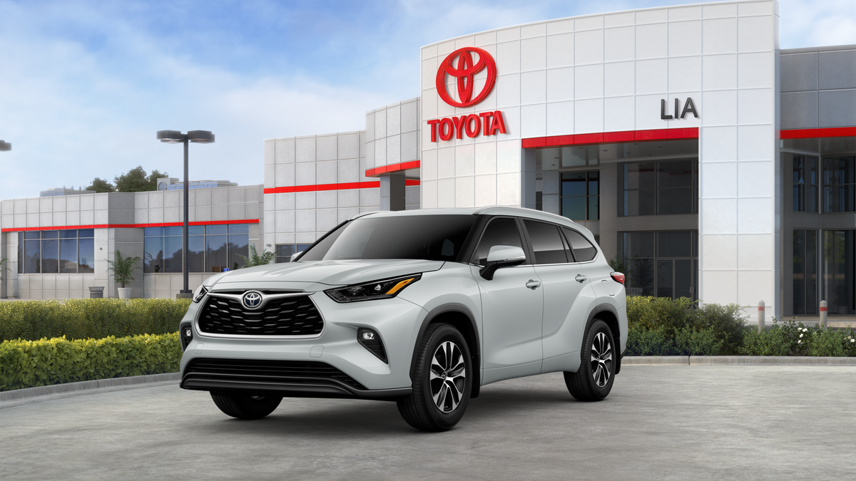 2025 Toyota Highlander XLE