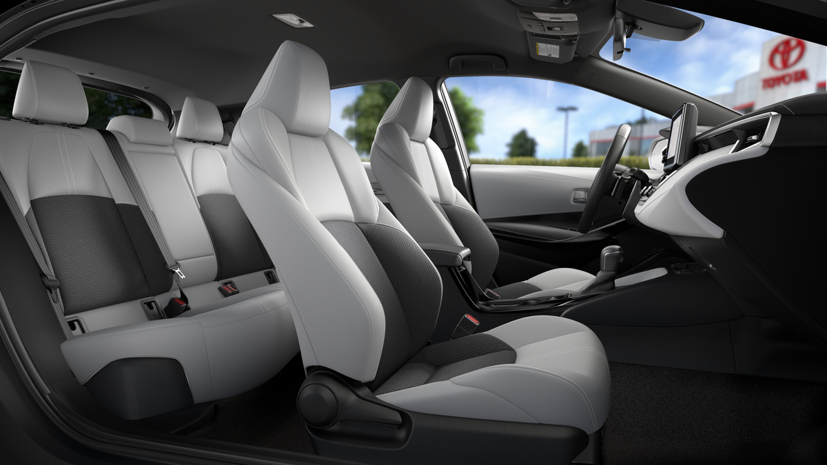 2025 Toyota Corolla XSE photo 19