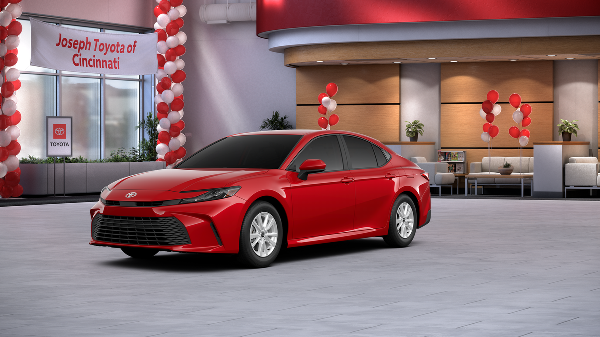 2026 Toyota Camry LE's photo